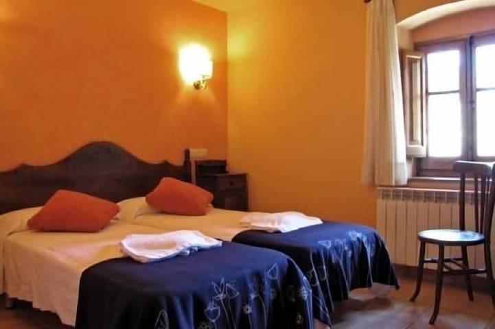 Apartment for 4 guests at Casa Serra de Dalt in Lladurs, Comarques centrals