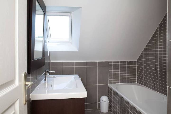 Village vacances pour 4 personnes, avec Jacuzzi et Terrasse ainsi que Piscine et Sauna en Bretagne - 3