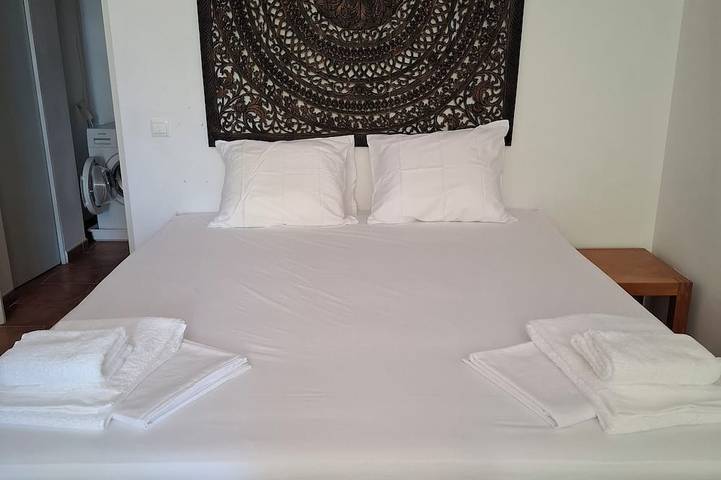 Entire apartment, Full apartment (4p) with large pool and terrace overlooking the sea in Málaga (Este), Malaga