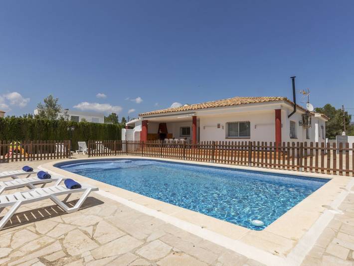 Location de vacances pour 8 personnes dans Les Tres Cales