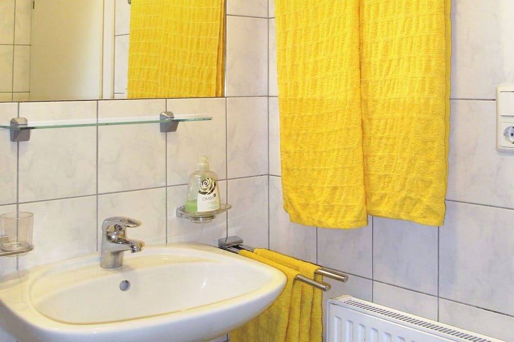 Ganze Wohnung, Kristall by Interhome in Glockturmkamm, Fendels
