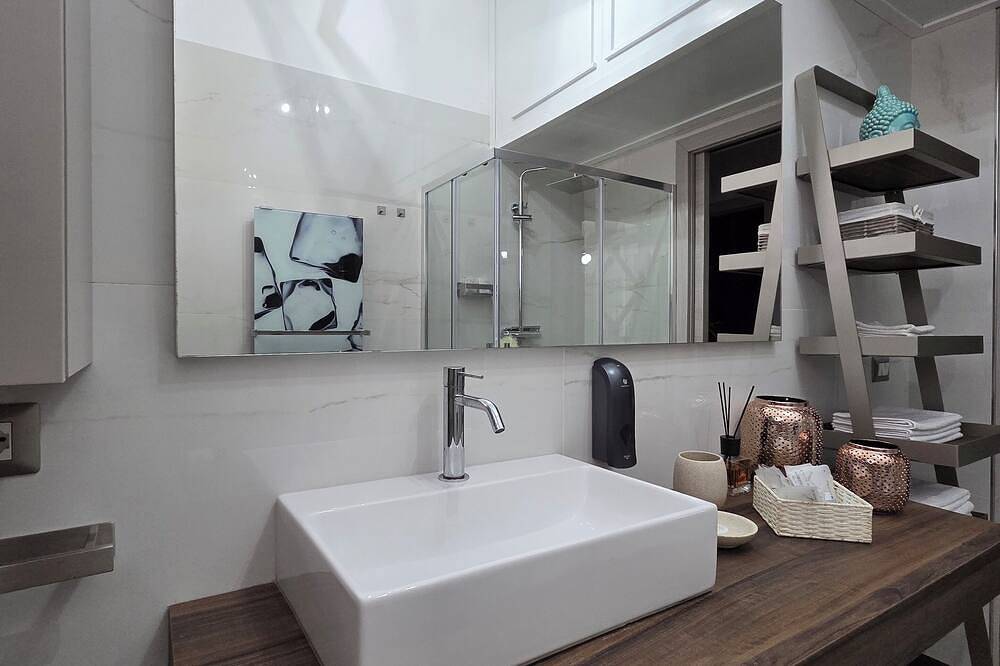 Geheel appartement, Pythagoras Apartment located in the main town square and close to the sea. in Crotone, Provincie Crotone