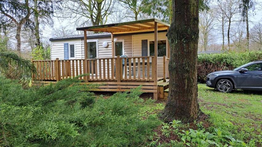 Appartement de vacances pour 6 personnes, avec terrasse ainsi que piscine et jardin
