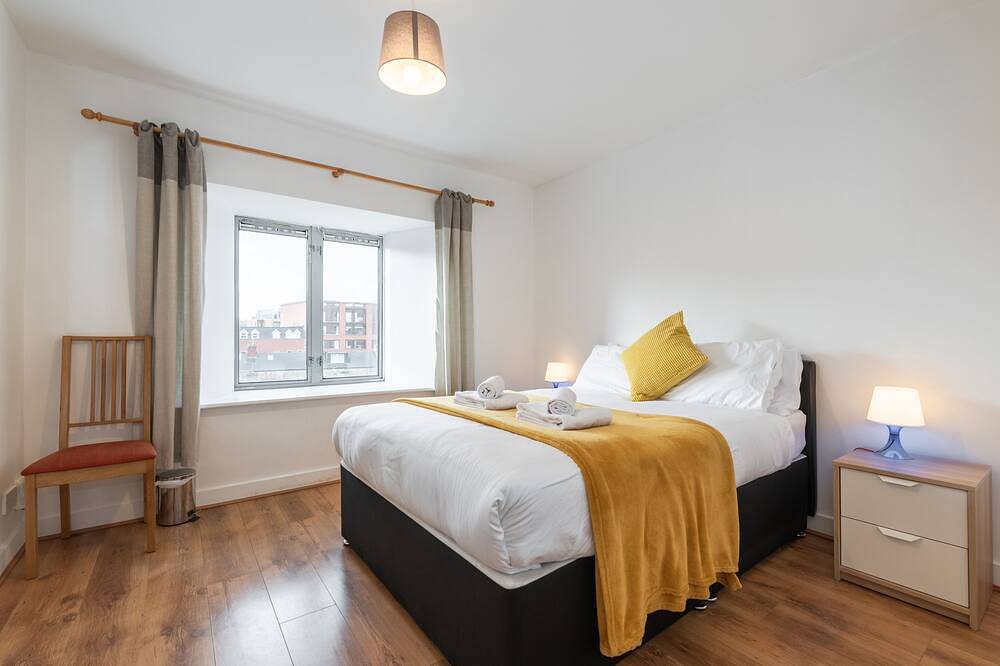 Entire apartment, The Jameson Distillery - A Historic Pad in Central Dublin (With Parking!) in Dublin, County Dublin