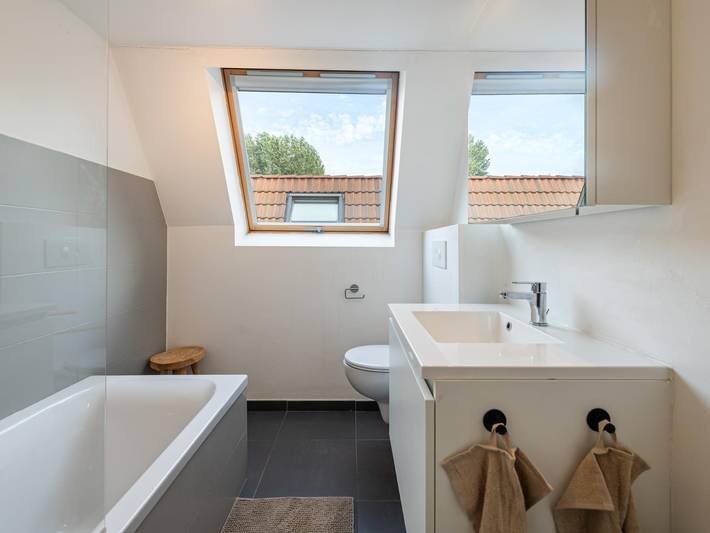 Modernes Ferienhaus mit Terrasse an der Küste in Adinkerke, De Panne