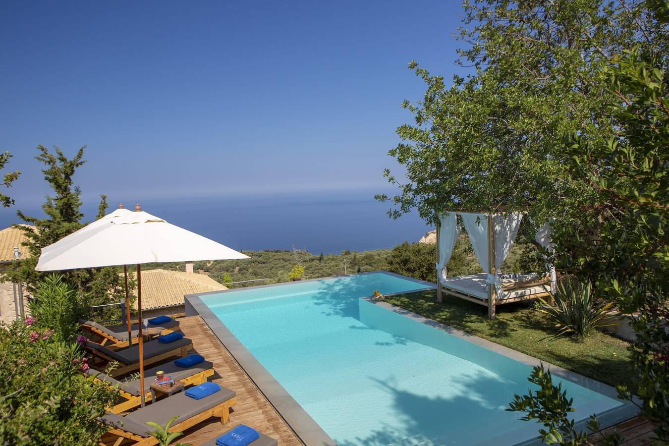 Luxury Villa with endless sea view,close to famous Porto Katsiki! in Greece