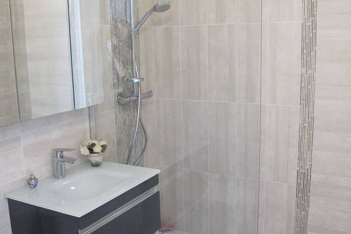 Gîte pour 4 personnes, avec balcon à Magland - 2