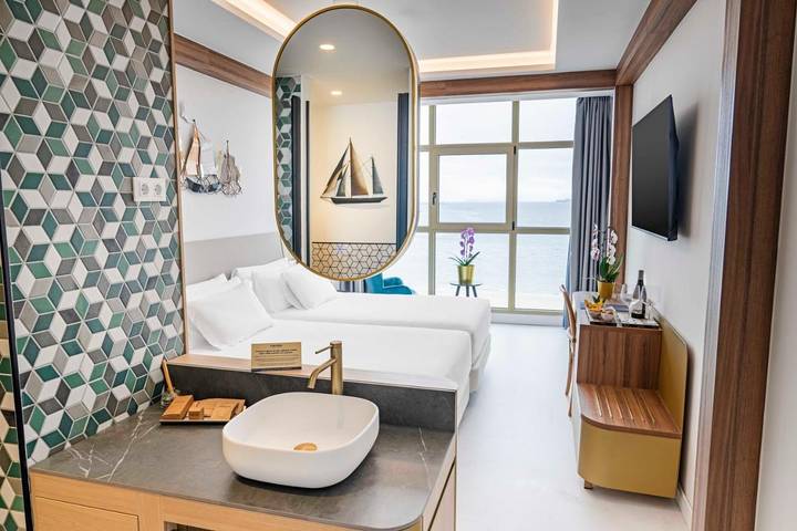 Apartamento para 2 personas, con vistas y jardín, Se admiten mascotas en Oleiros (Espanha)