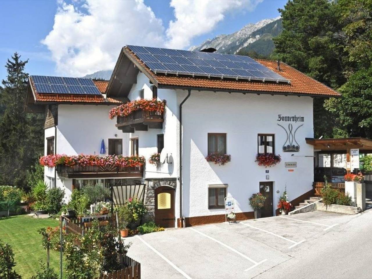Ganze Ferienwohnung, Gästehaus Sonnenheim - Doppelbettzimmer mit Dusche und Wc 2 in Thaur, Innsbruck und Umgebung