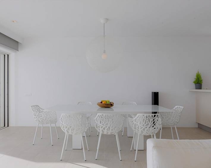 Location de vacances pour 8 personnes, avec jardin ainsi que vue sur l’océan et balcon dans Anavissos - 4