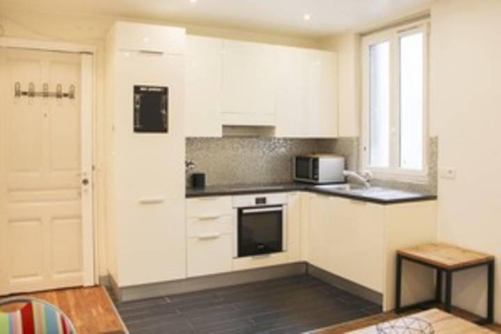 Apartamento entero, Apartamento de vacaciones para 4 personas in Saint-Ouen, Sena-Saint Denis