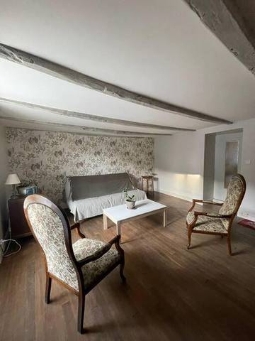 Gîte pour 4 personnes, avec terrasse à Oradour-Saint-Genest