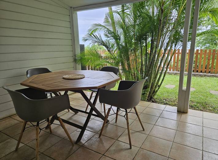 Gîte pour 4 personnes, avec piscine et terrasse à Saint-Leu - 3