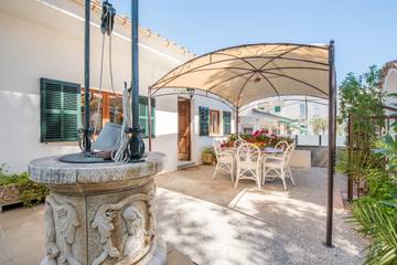 Beach House for 5 People in Santa Margalida, North Majorca, Photo 1
