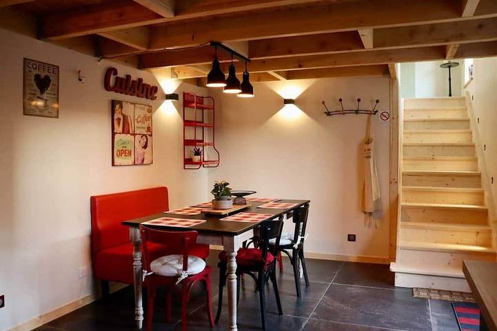 Location de vacances pour 5 personnes, avec jacuzzi à Cercié