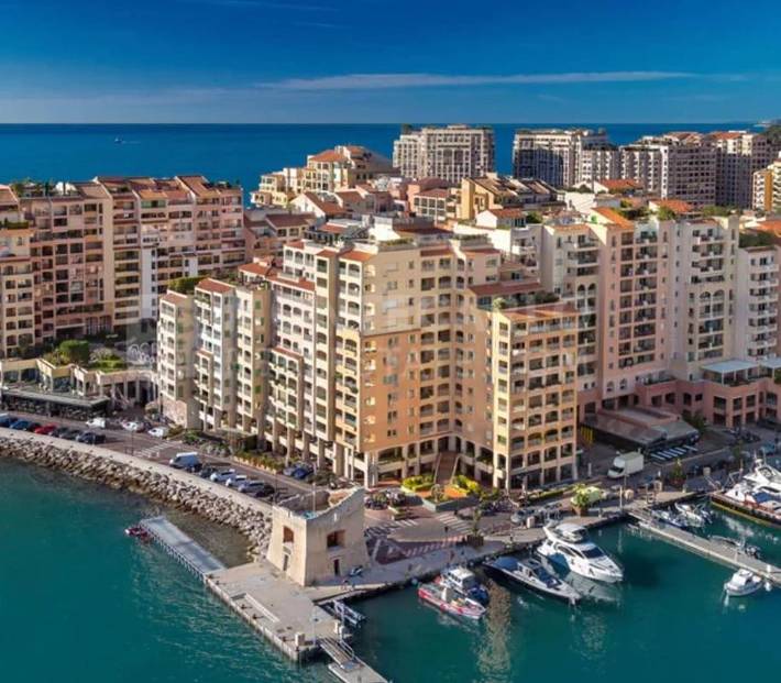 Ferienwohnung für 2 Personen, mit Ausblick und Balkon sowie Pool in Monaco