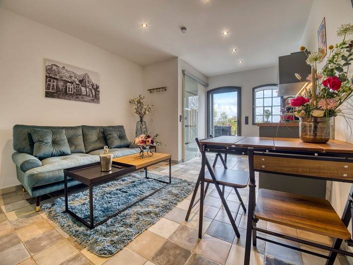 Ferienwohnung für 2 Personen, mit Terrasse und Garten sowie Ausblick in Tating