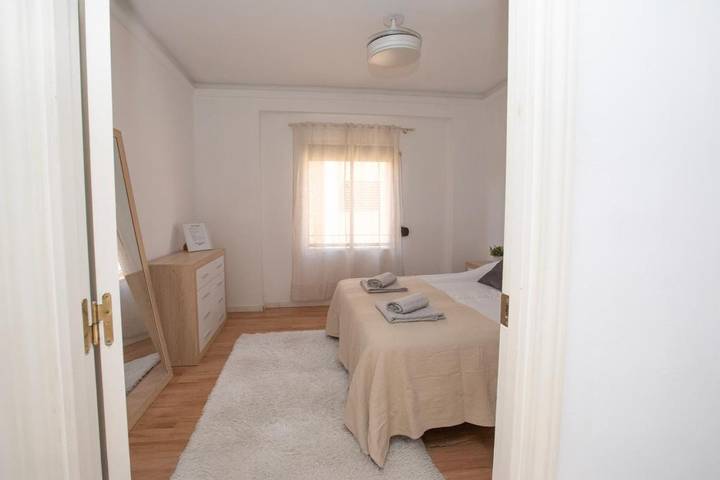 Gîte pour 5 personnes, avec vue et balcon à Paterna - 3