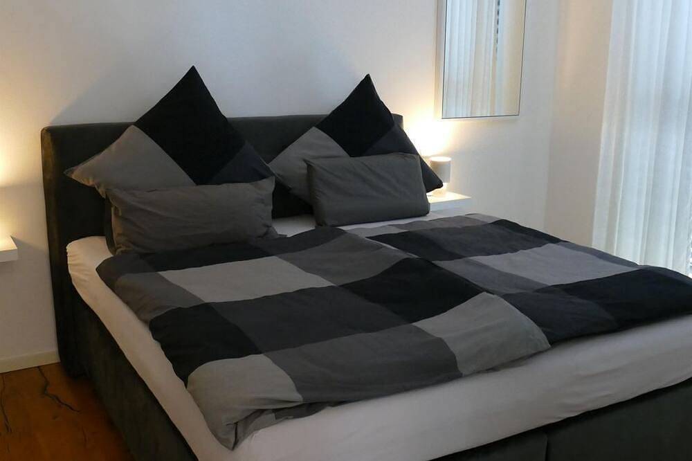 Ganze Wohnung, Penthousewohnung am Park - Appartement/Fewo, Dusche oder Bad, Wc, 2 Schlafräu in Emmelshausen, Hunsrück