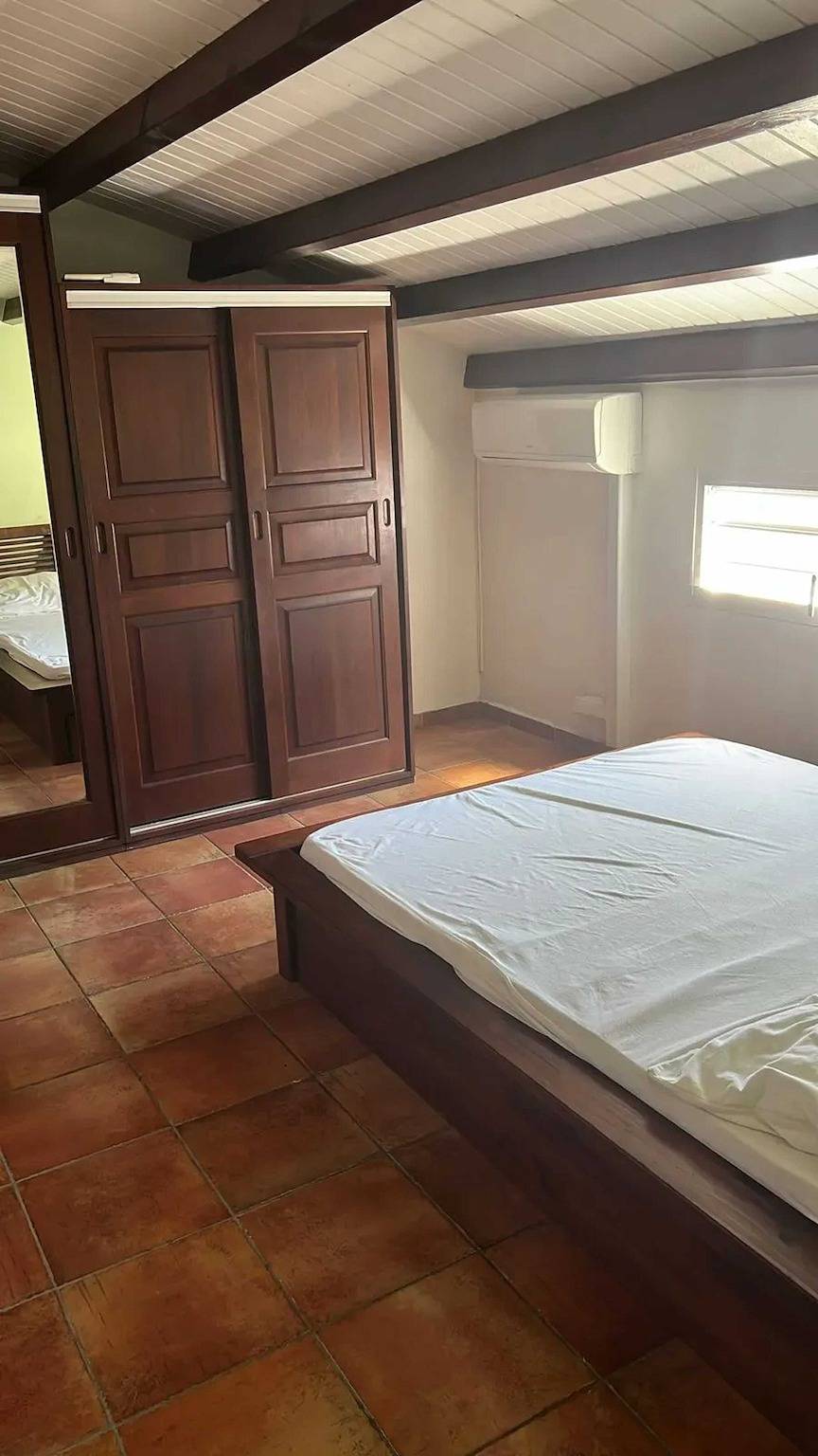 Ganze Wohnung, Modernes Apartment in Le Moule mit Terrasse und Garten in Le Moule, Guadeloupe