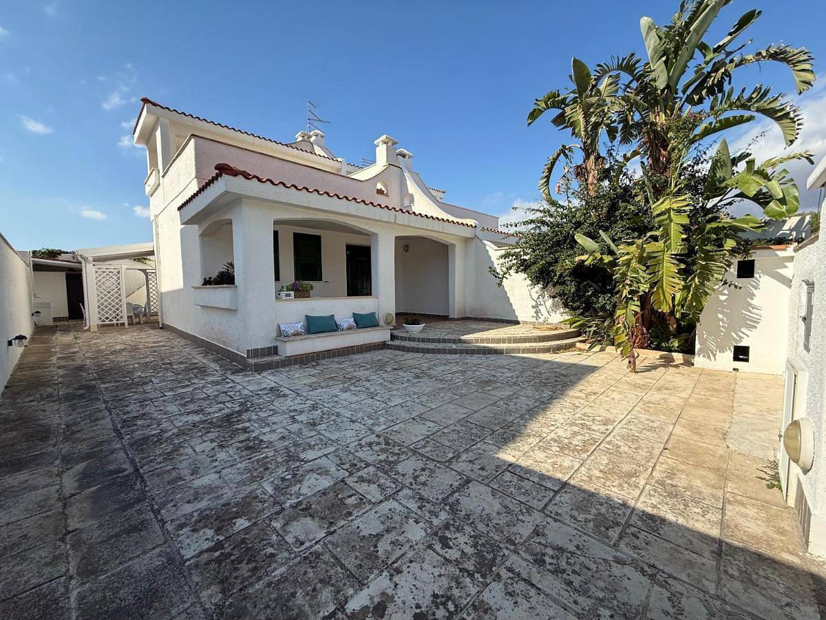 Villa De Simone in Campomarino di Maruggio, Campomarino (Pouilles)