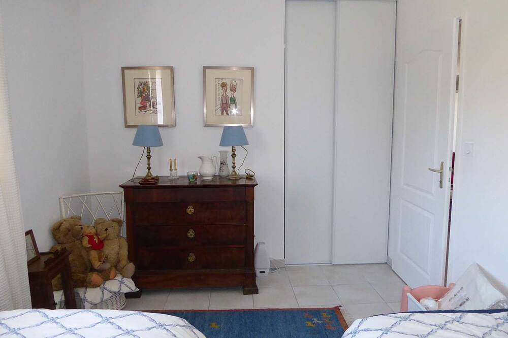 Sanguinet- Charming comfortable semi-detached house, sleeps 6 in Sanguinet, Côte d’Argent