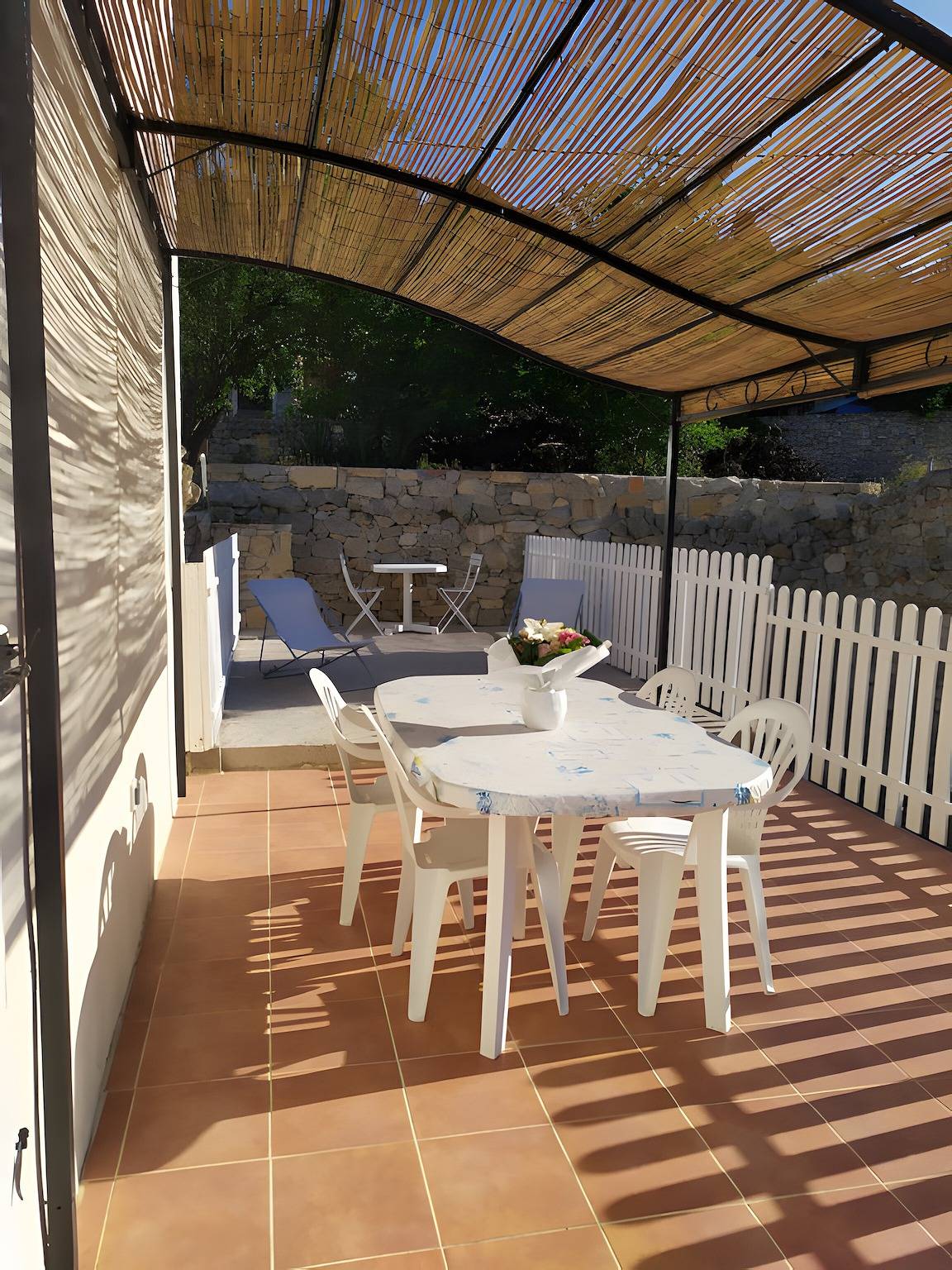 Holiday Home 'Location Gîte Dans Les Corbières' with Mountain View, Private Terrace and Wi-Fi in Roquefort-des-Corbières, Mediterranean Coast (France)