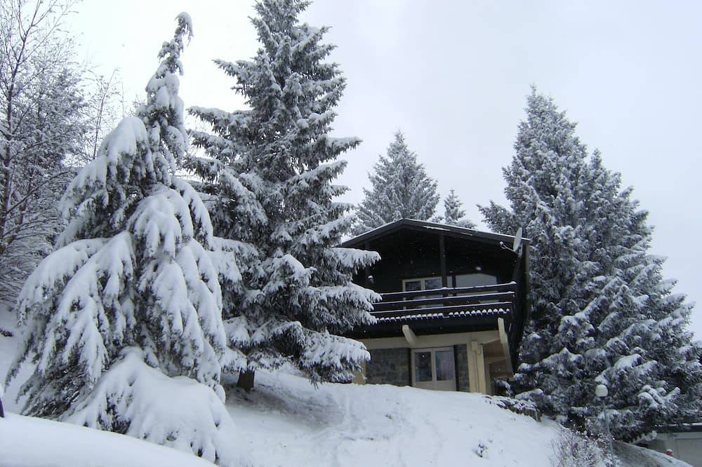 Apartamento entero, Beau Estudio (27 m2) Pla Adet, 100 metros de esquí, clasificado 2 * 4 personas in Vignec, Parque nacional de los Pirineos