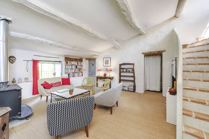 Casa de huéspedes con encanto antiguo en Fons-sur-Lussan in Fons-sur-Lussan, Region de Nimes