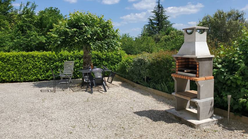 Location de vacances pour 4 personnes, avec terrasse et jardin en Dordogne - 3