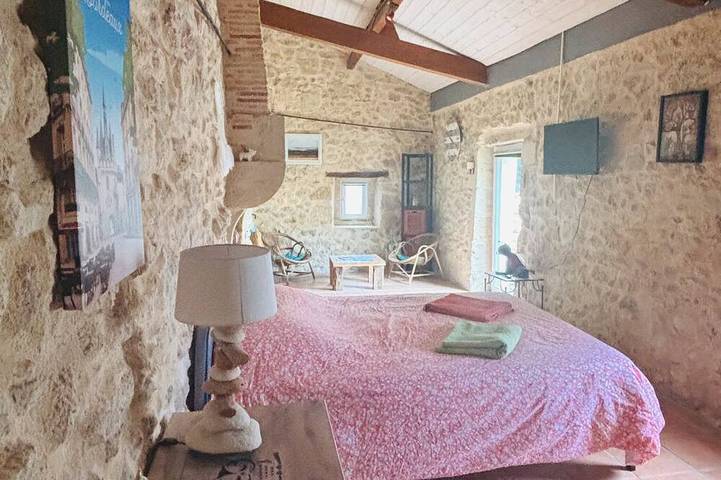 Chambre d’hôte pour 2 personnes, avec piscine et jardin