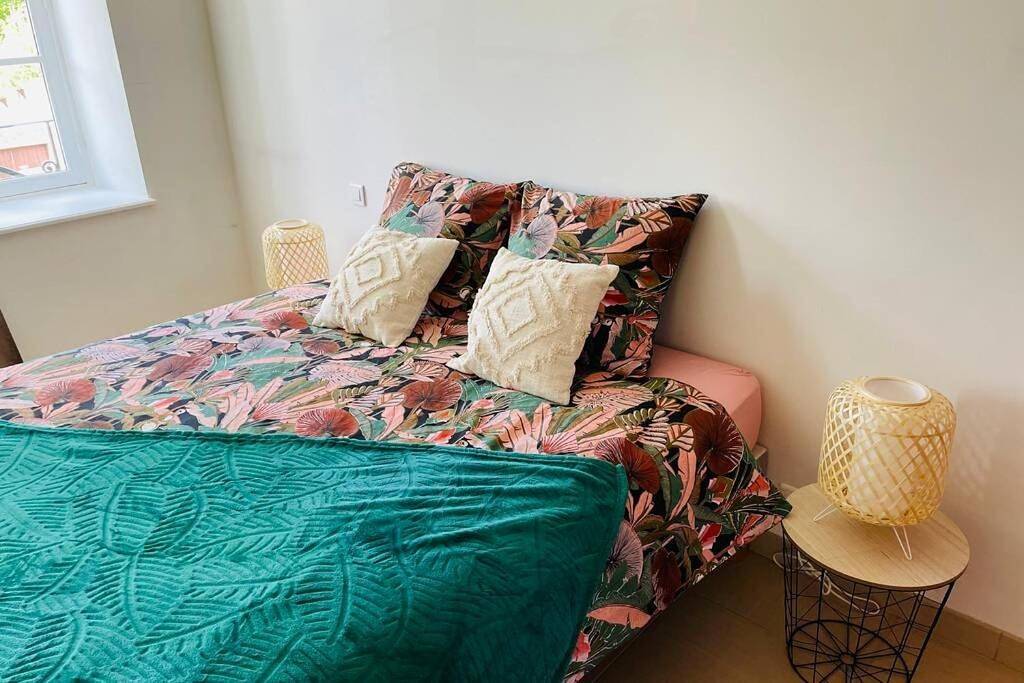 Appartement entier, One-Bedroom Apartment in Jugon-les-Lacs, Région de Dinan
