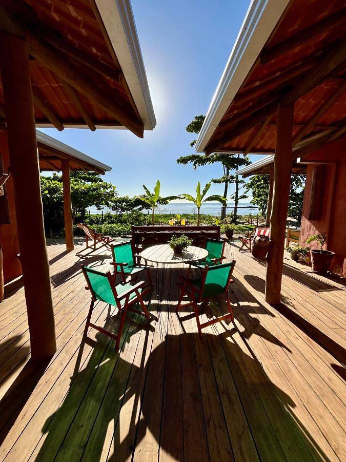 Casas e apartamentos de temporada para 4 pessoas, com vista e jardim, adaptado a crianças em Cumuruxatiba