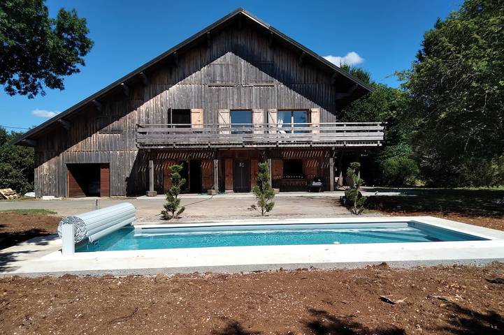 Chambre d’hôte pour 6 personnes, avec jardin et piscine en Franche-Comté