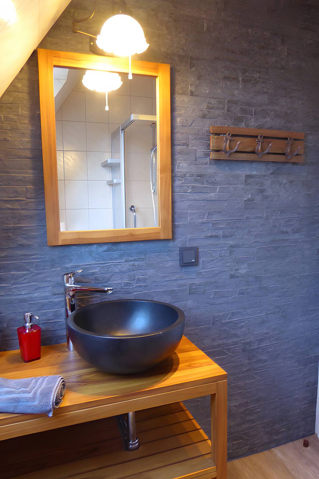 Apartamento entero, Apartamento 'En la 1ª planta' con terraza compartida, jardín compartido y wifi in Döse, Cuxhaven