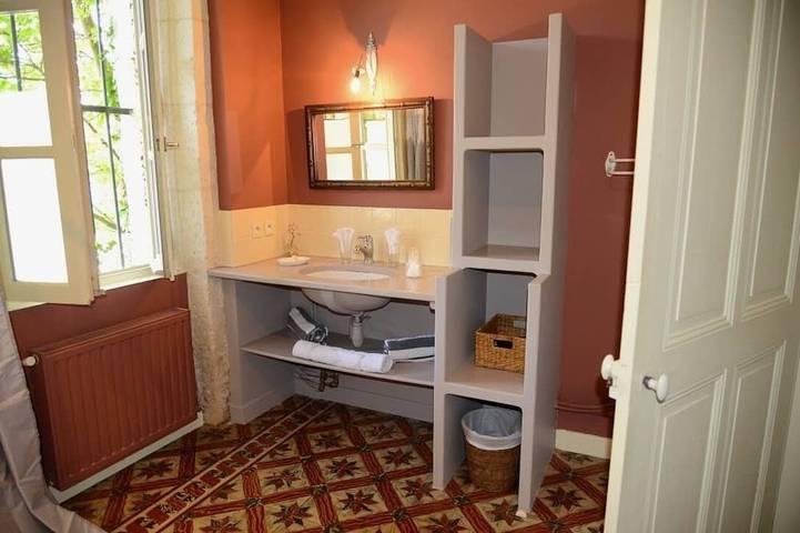 Gîte pour 2 personnes, avec piscine et jardin à Saint-Rémy-de-Provence - 2