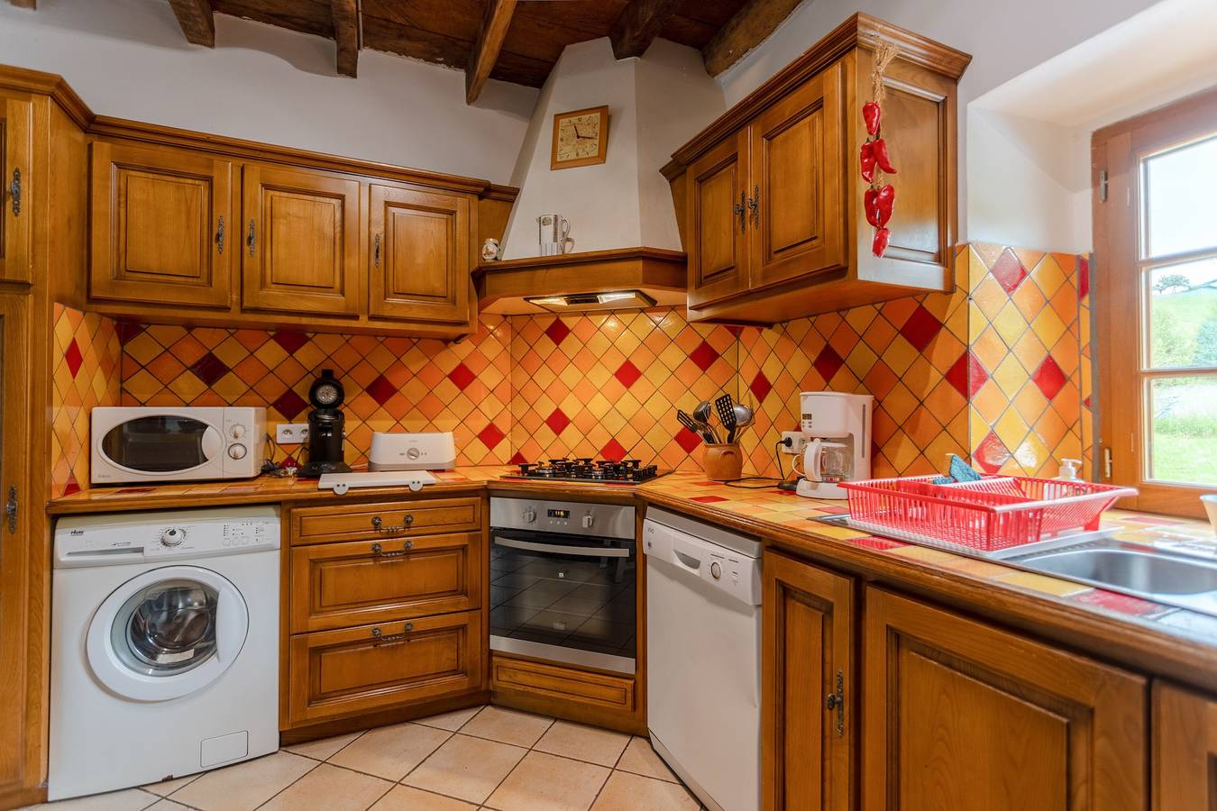 Holiday Home 'Etxaluzenea' with Mountain View, Private Terrace and Wi-Fi in Saint-Étienne-de-Baïgorry, Bayonne Området