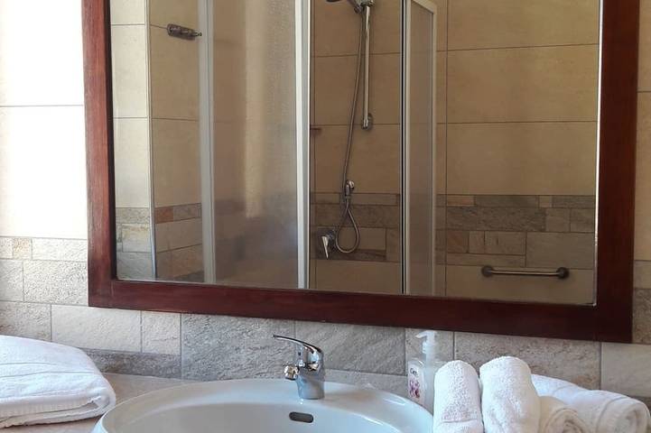Appartamento intero, Villa esclusiva con accesso alla spiaggia.<br>Villa con terrazza sul mare di S.Vito in Spiaggia Attrezzata per disabili, San Vito Lo Capo
