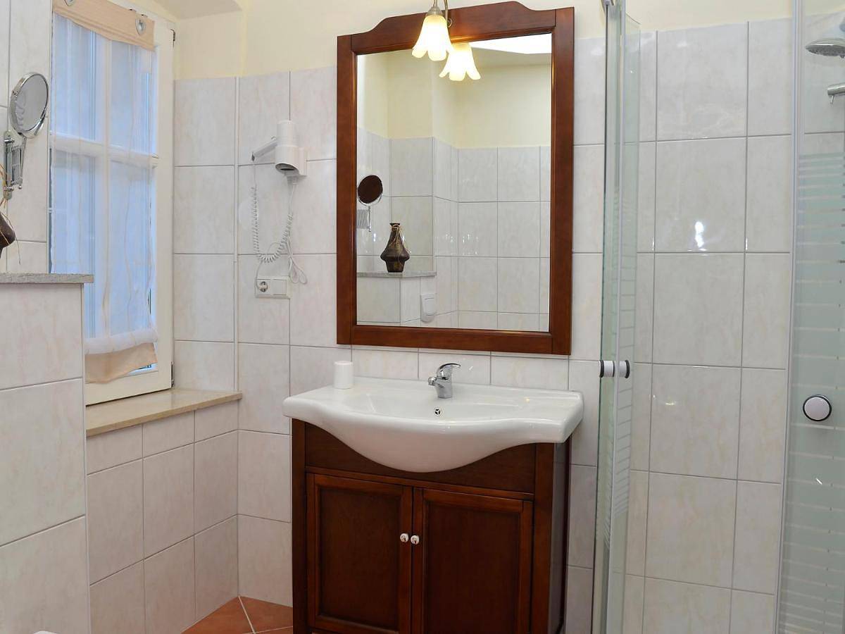 Double Room with Private Bathroom in Maikammer, Südliche Weinstraße
