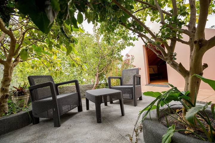 Gîte pour 5 personnes, avec balcon et jardin