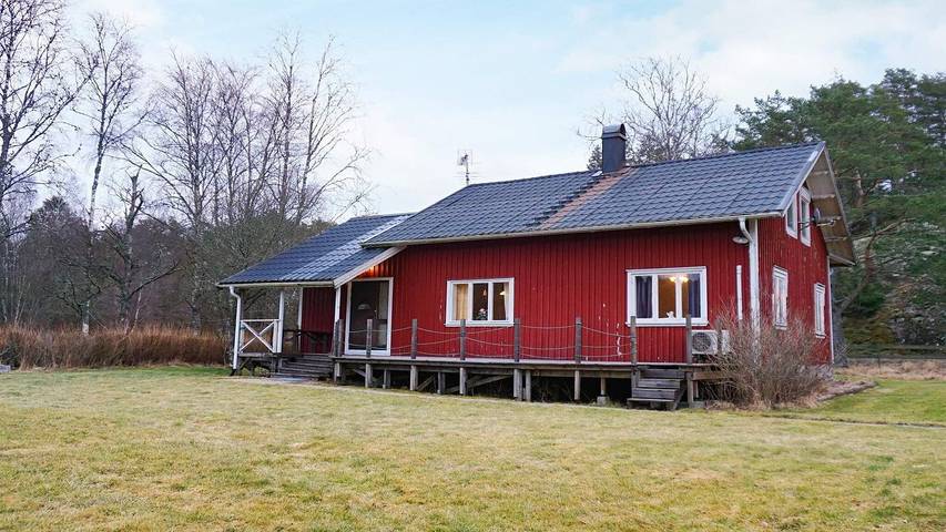 Ferienhaus für 4 Personen, mit Garten in Tanum