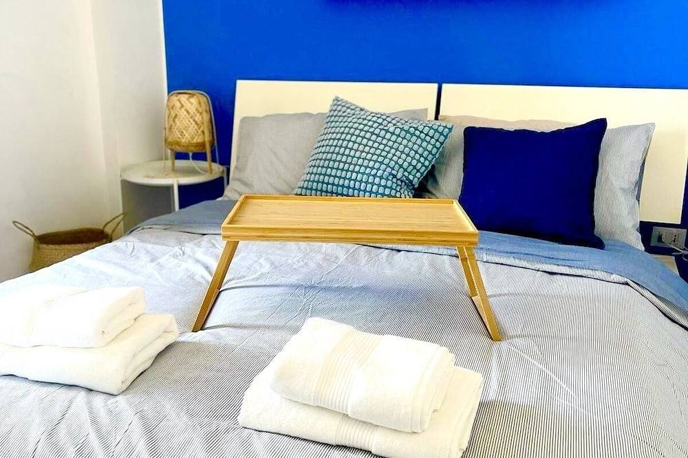 Entire apartment, Spacious and cozy apartment with a sea view in Aspra, Palermo Province