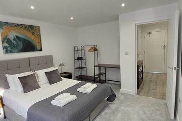 Glamping for 4 People in Surrey, South East England, Photo 3