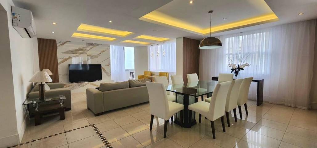 Apartamento para 8 personas, con jacuzzi en Copacabana