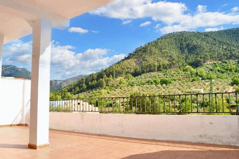Homerez - Casa en Siles + Vista a la montaña in Siles, Parque natural de las Sierras de Cazorla y Segura