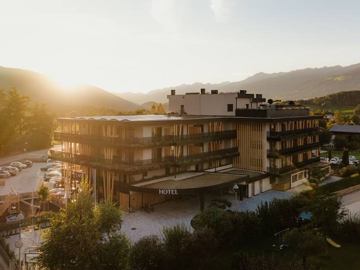 Hotel für 4 Personen, mit Sauna und Garten sowie Ausblick und Balkon, mit Haustier in Reischach Südtirol