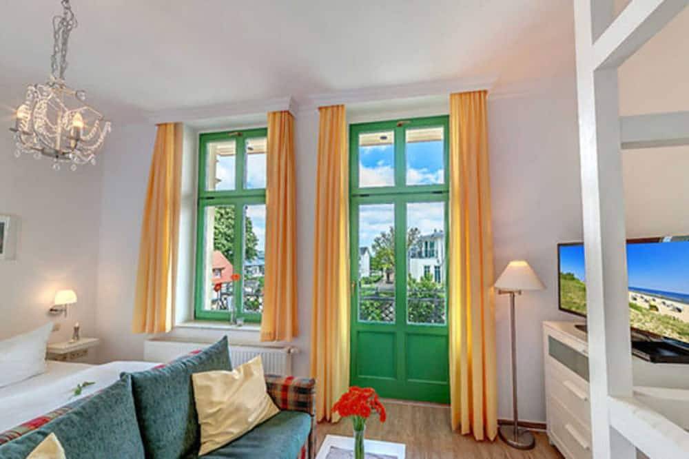 Villa Ostseewarte Whg. 9, Balkon, Fahrstuhl - Villa Ostseewarte, Strandnah, in Drei Kaiserbäder, Heringsdorf