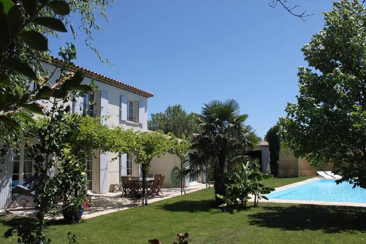 Chalet para 6 personas, con piscina - 1