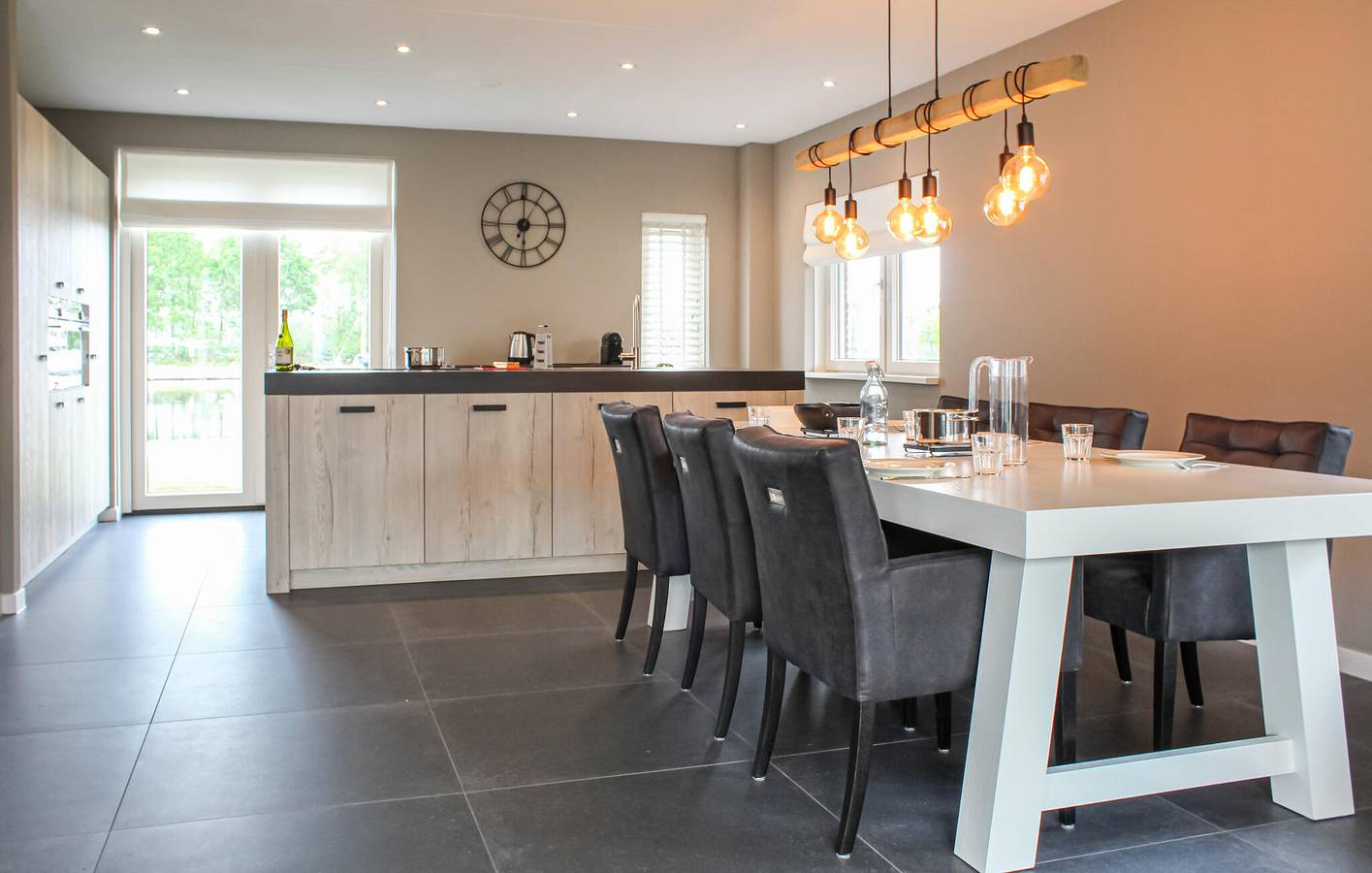 Ferienhaus für 6 Personen mit Terrasse in Idskenhuizen, Ijsselmeer