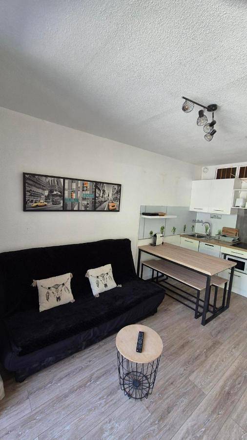 Gîte pour 4 personnes, avec vue et balcon dans Cinéma L'Aiguille - 2